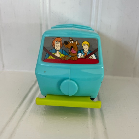 Vintage Collectible 2001' Scooby Doo Van - Picture 3 of 5